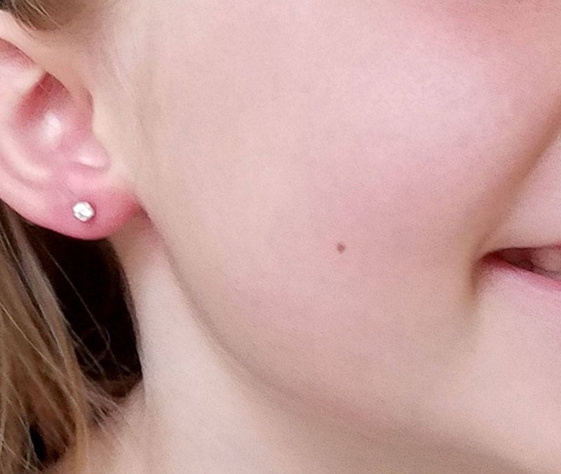 Коли міняти сережки після проколу: поради від спеціалістів Shevchenko Manufactory