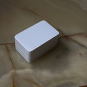 Дерев'яна біла коробочка для парних обручок з оксамитом в середині